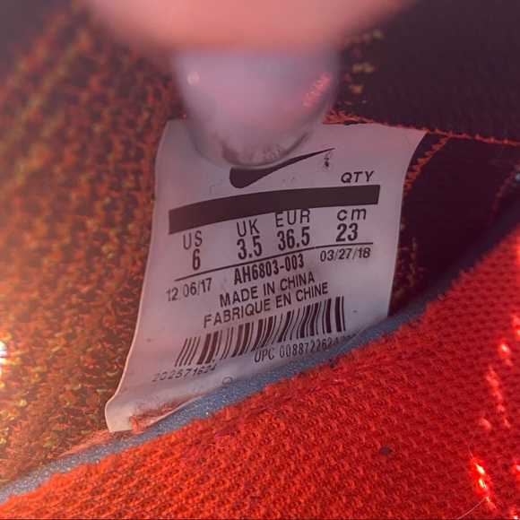 NIKE W AIR MAX 270 FLYKNIT BLACK/YELLOW STRIKE - Picture 7 of 7